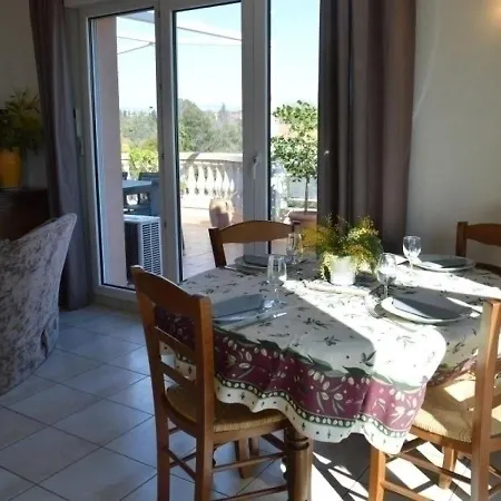 Apartman Frejus, 4 Pieces, 6 Personnes - Fr-1-226a-25 *